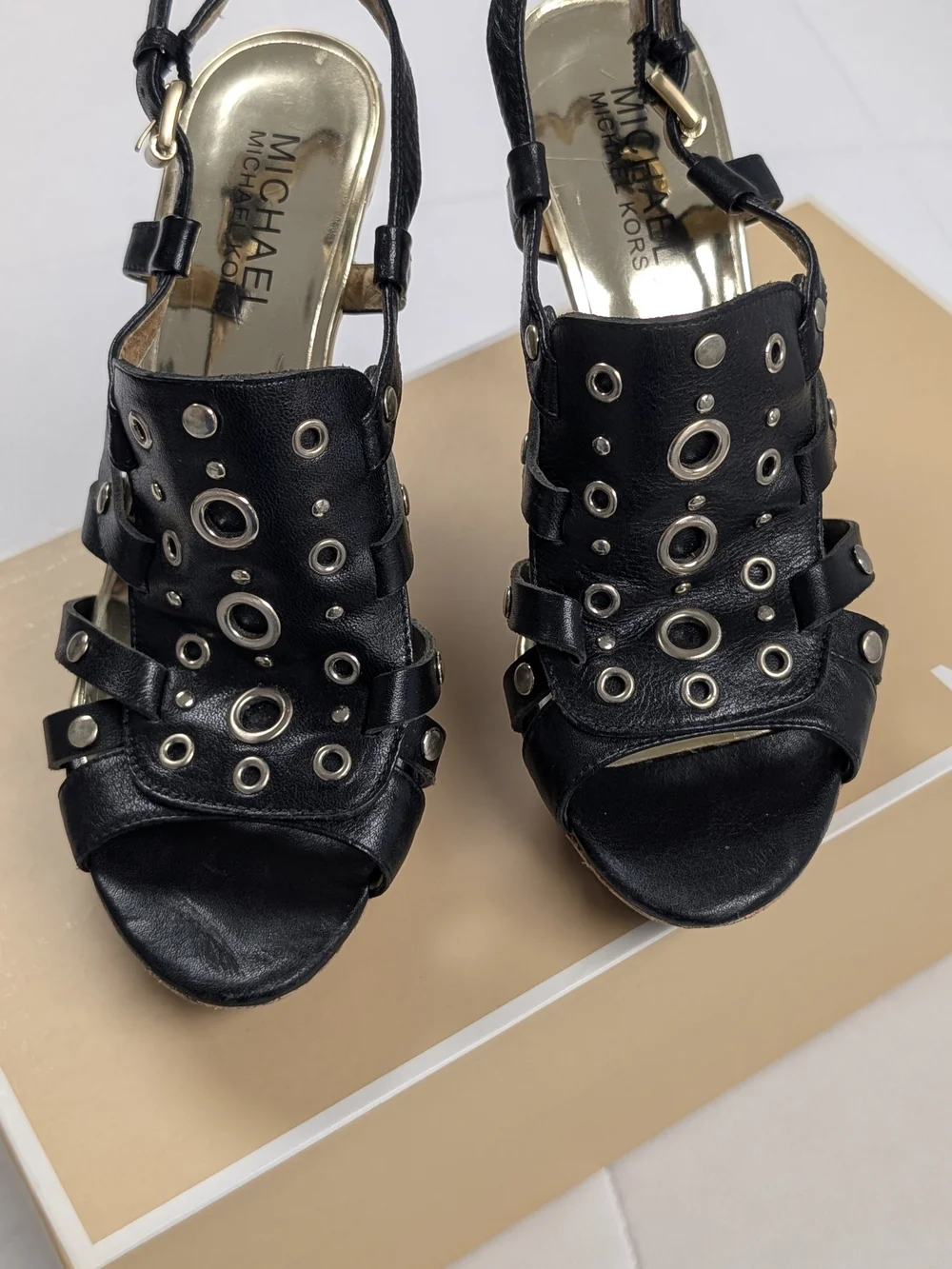Michael Kors Laci Platform Heels Black Leather Grommet Stud Sandals Size 6